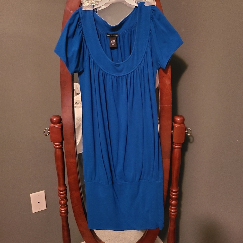 Blue dress